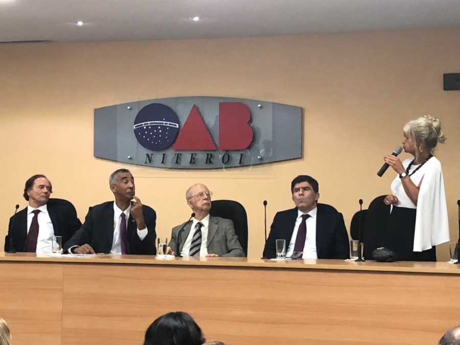 Da esq. para a dir., Roberto Parahyba, Marcelo Gomes Cruz, Antônio José Barbosa da Silva, Luciano Bandeira e Rita Cortez